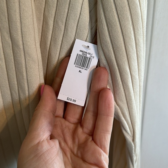 NWT Old Navy Cream Long Sleeve size XL - Picture 4 of 4